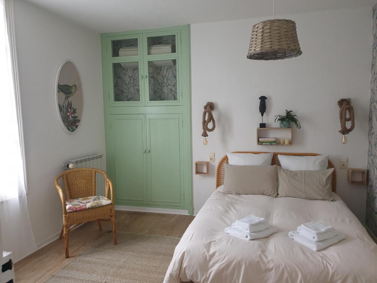 Chambres D'Hotes Et Gites- L'Abri Sous Roche Tautavel Exterior foto