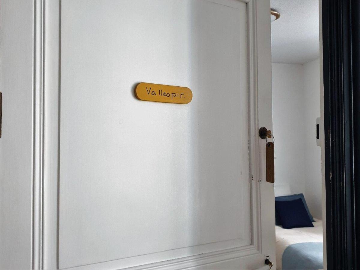 Chambres D'Hotes Et Gites- L'Abri Sous Roche Tautavel Exterior foto